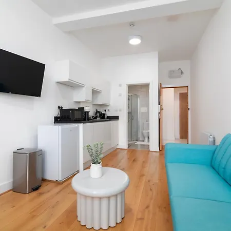 Modern Studio Near Tube Fast To Central London Exterior photo